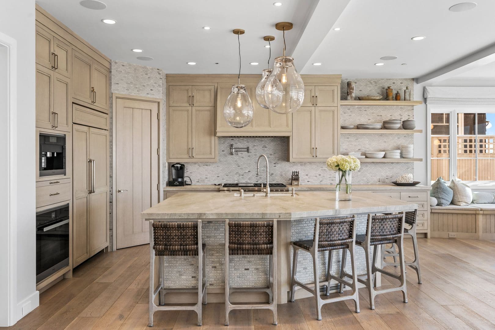 Newport Beach House: 1215 E Balboa Blvd