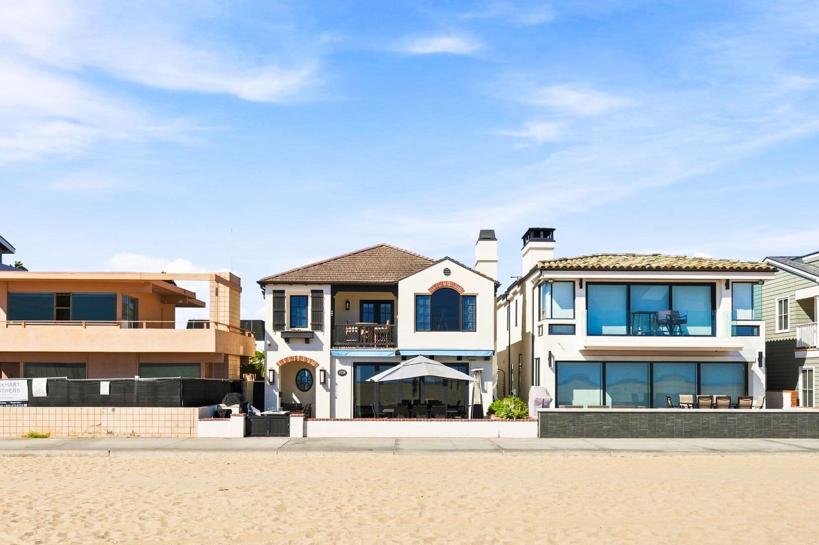 Newport Beach House: 1228 W Oceanfront