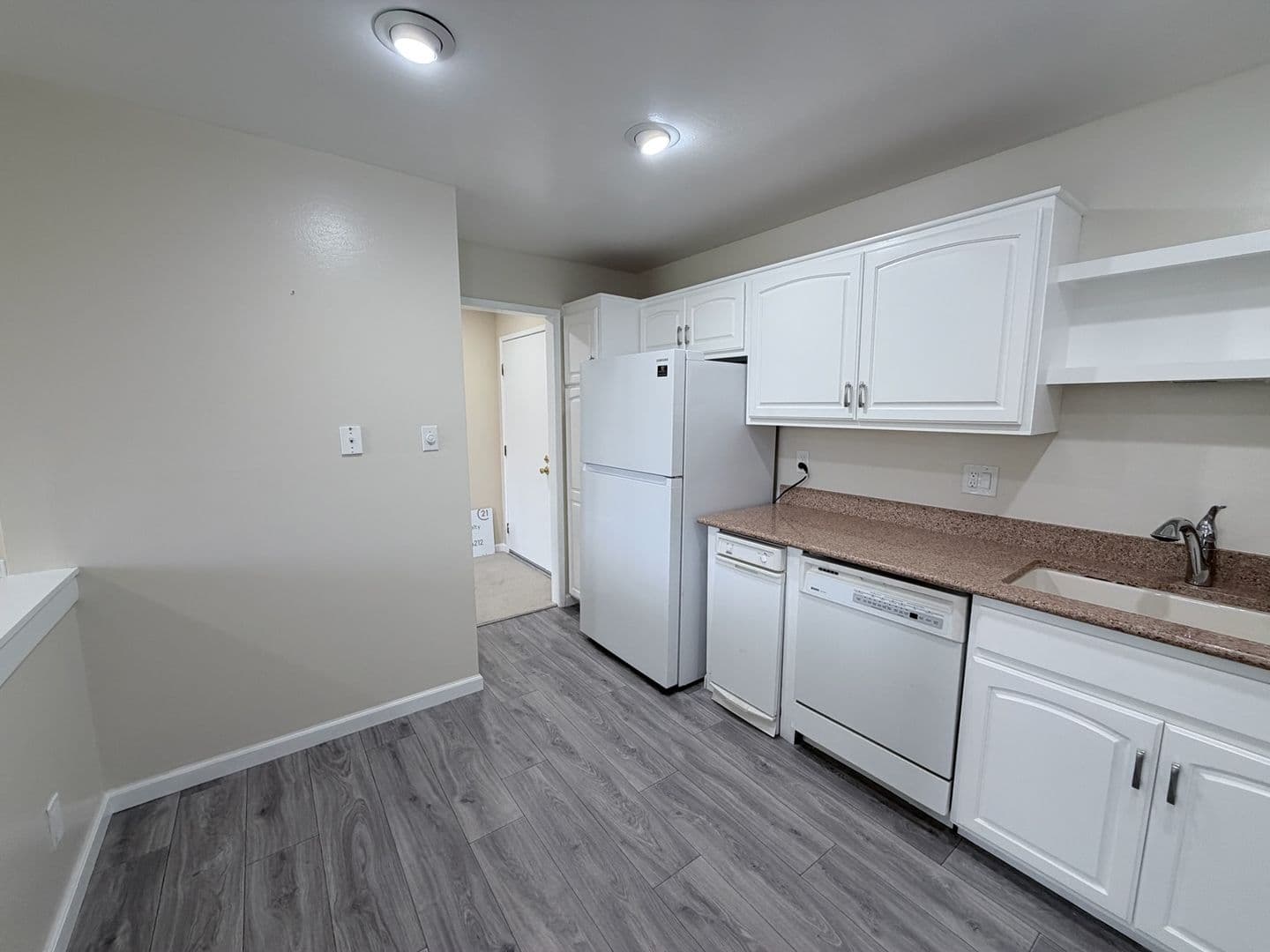 Foster City House: 1170 Foster City Blvd #107