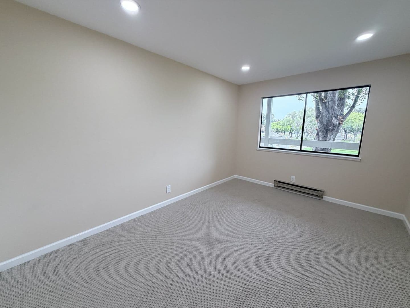 Foster City House: 1170 Foster City Blvd #107
