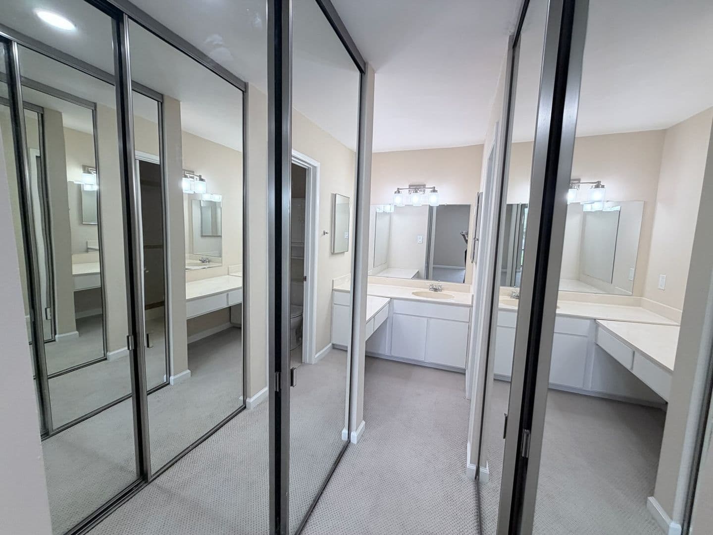 Foster City House: 1170 Foster City Blvd #107