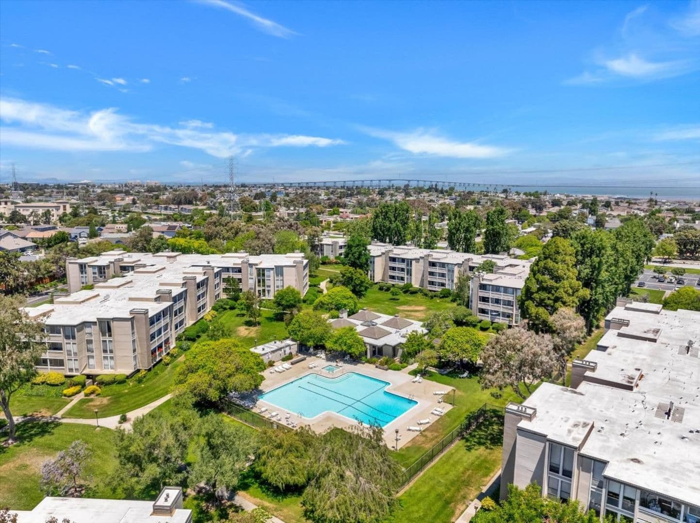 Foster City House: 1170 Foster City Blvd #107