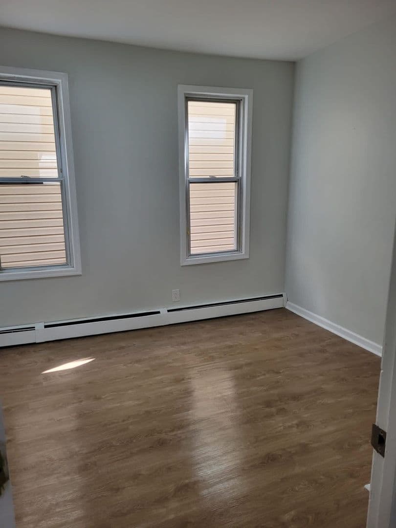 Bayonne Apartment: 102 Evergreen Street