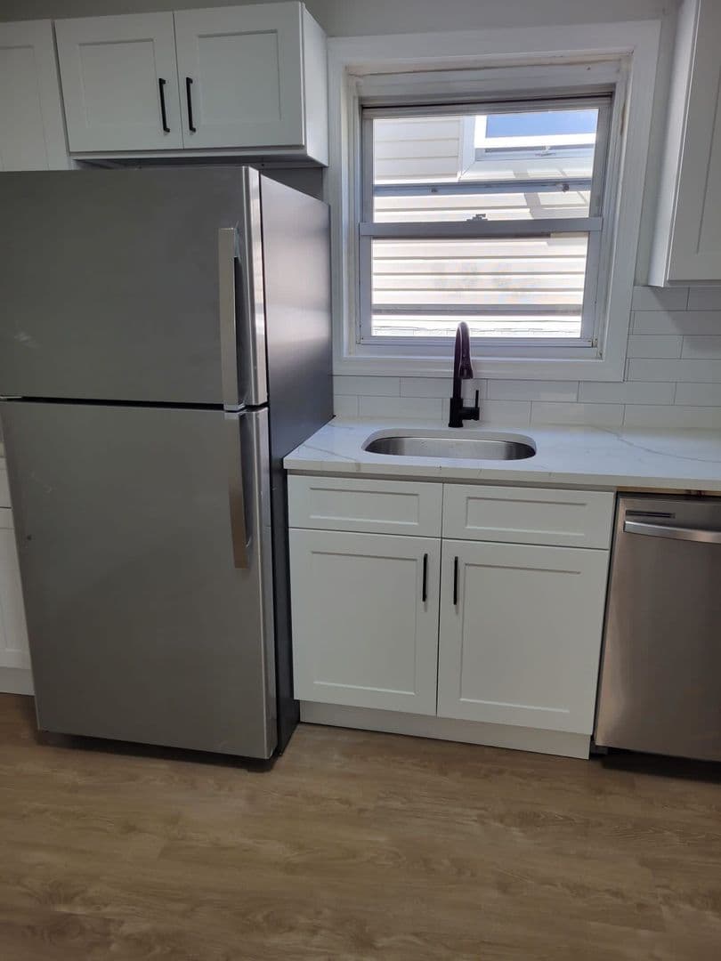 Bayonne Apartment: 102 Evergreen Street