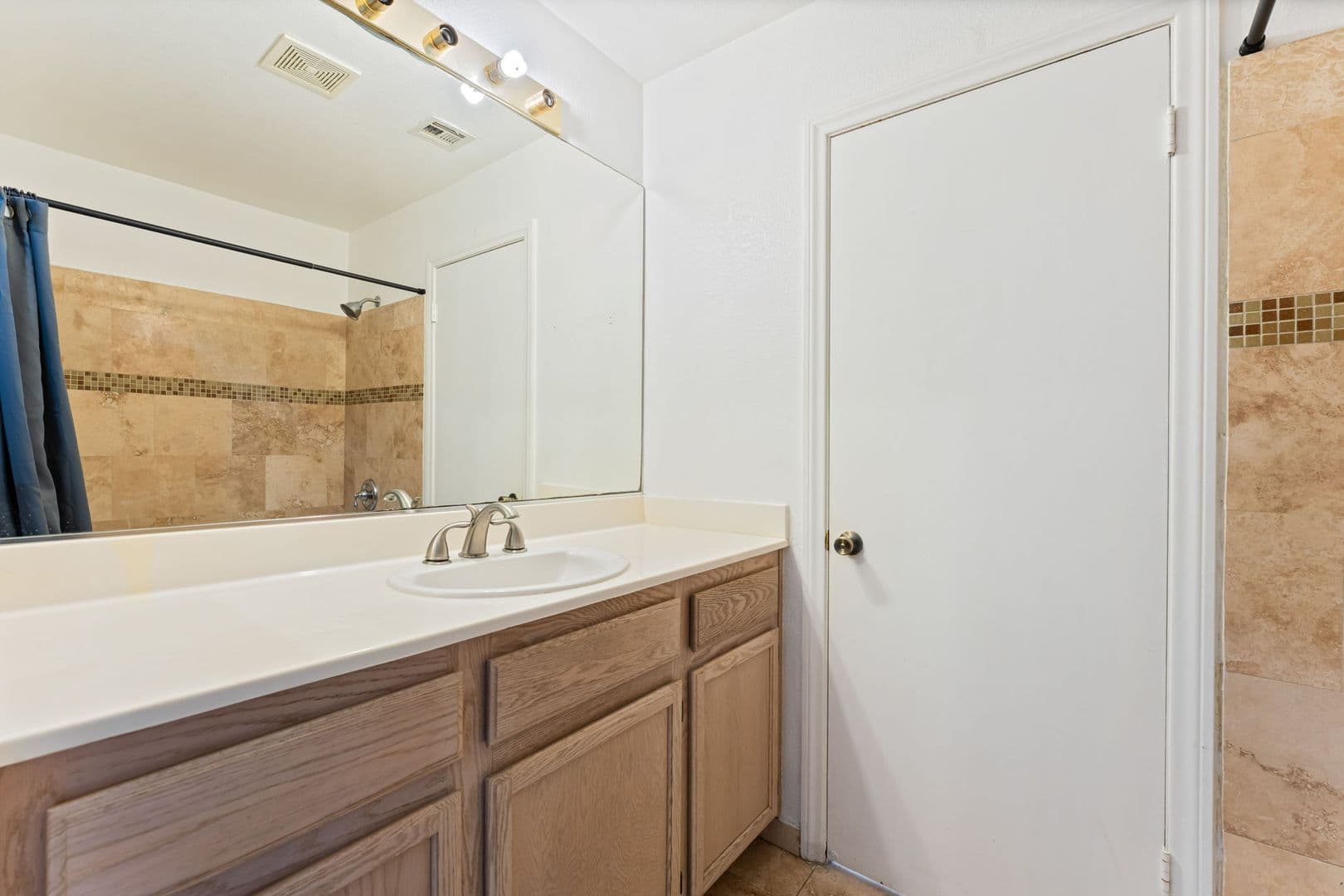 Las Vegas House: 857 Lantham Place