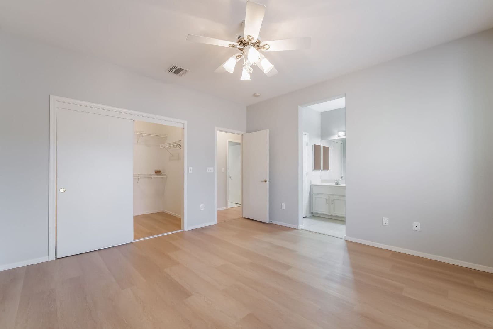 Henderson House: 2571 Thatcher Avenue