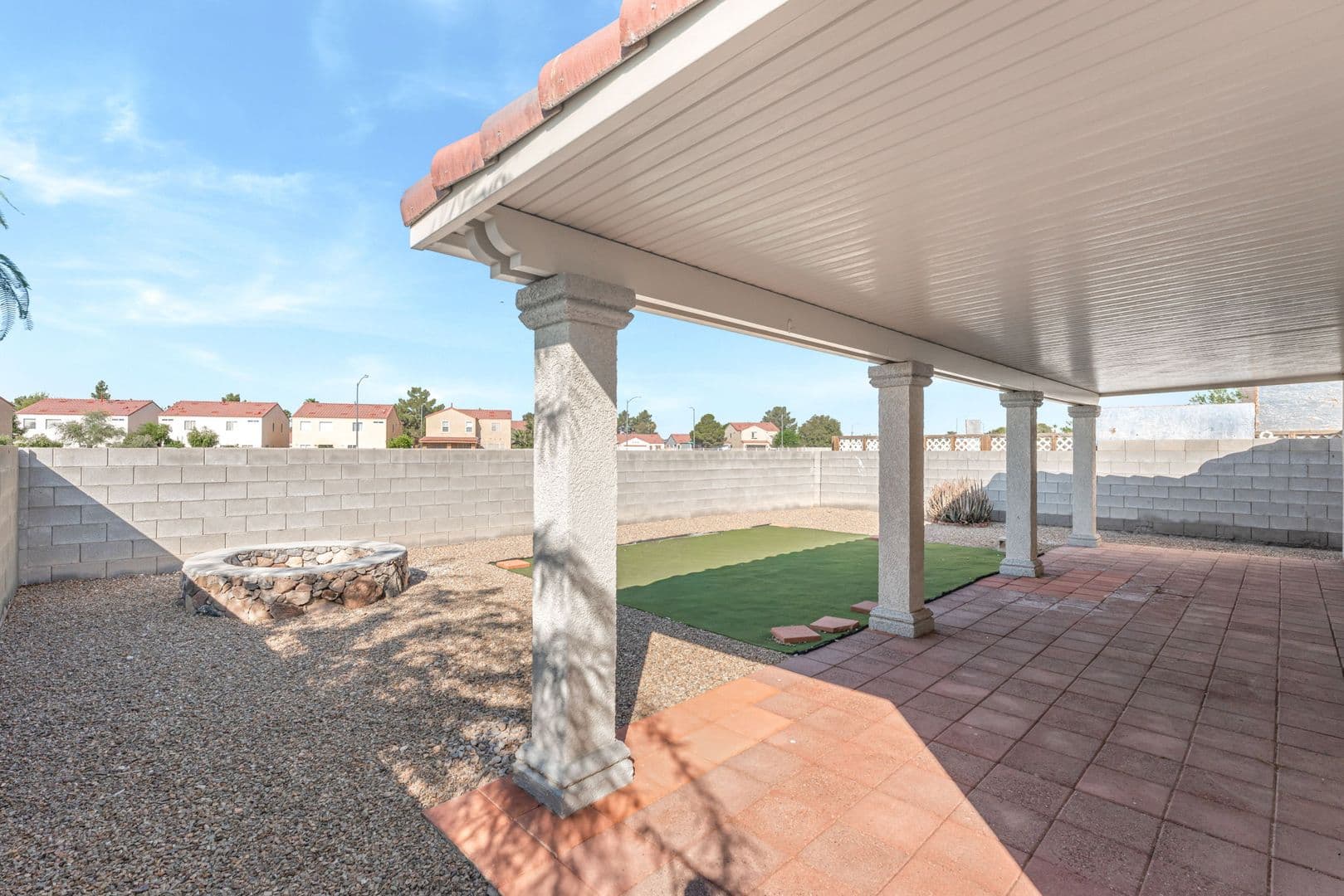 Las Vegas House: 857 Lantham Place