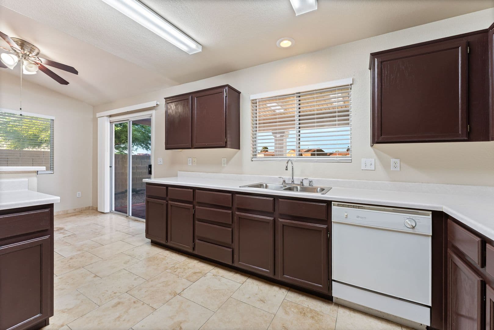 Las Vegas House: 857 Lantham Place