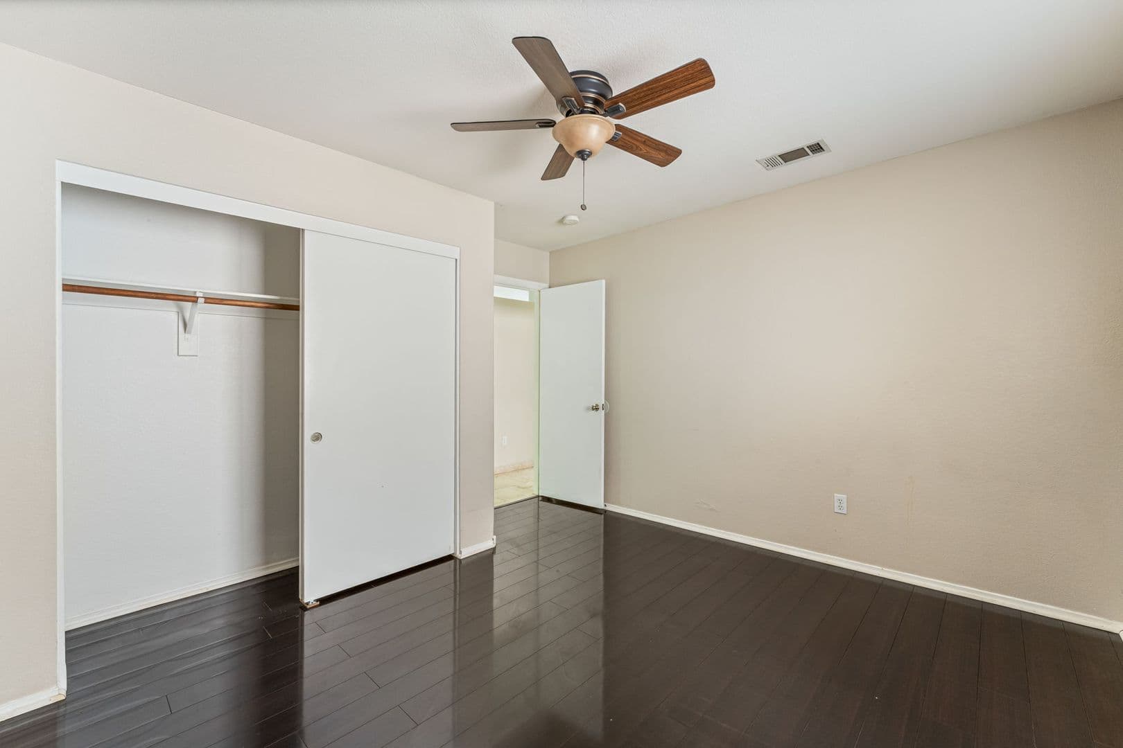 Las Vegas House: 857 Lantham Place