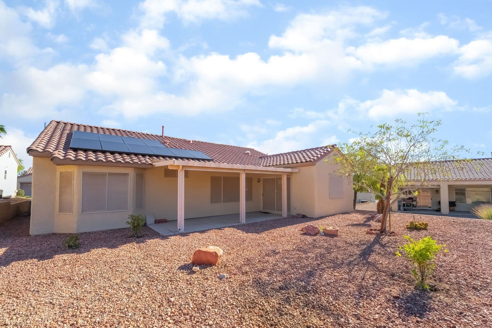 Henderson House: 2571 Thatcher Avenue
