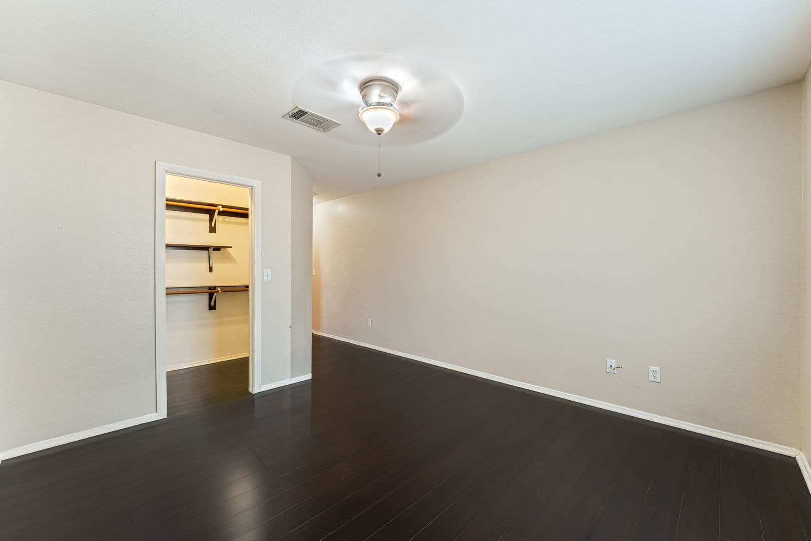Las Vegas House: 857 Lantham Place