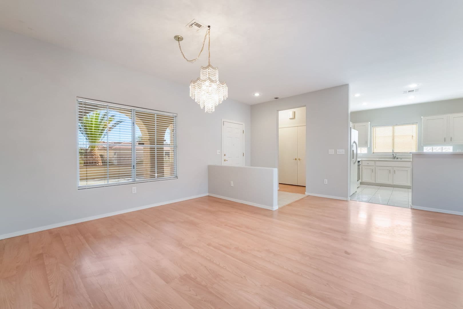 Henderson House: 2571 Thatcher Avenue