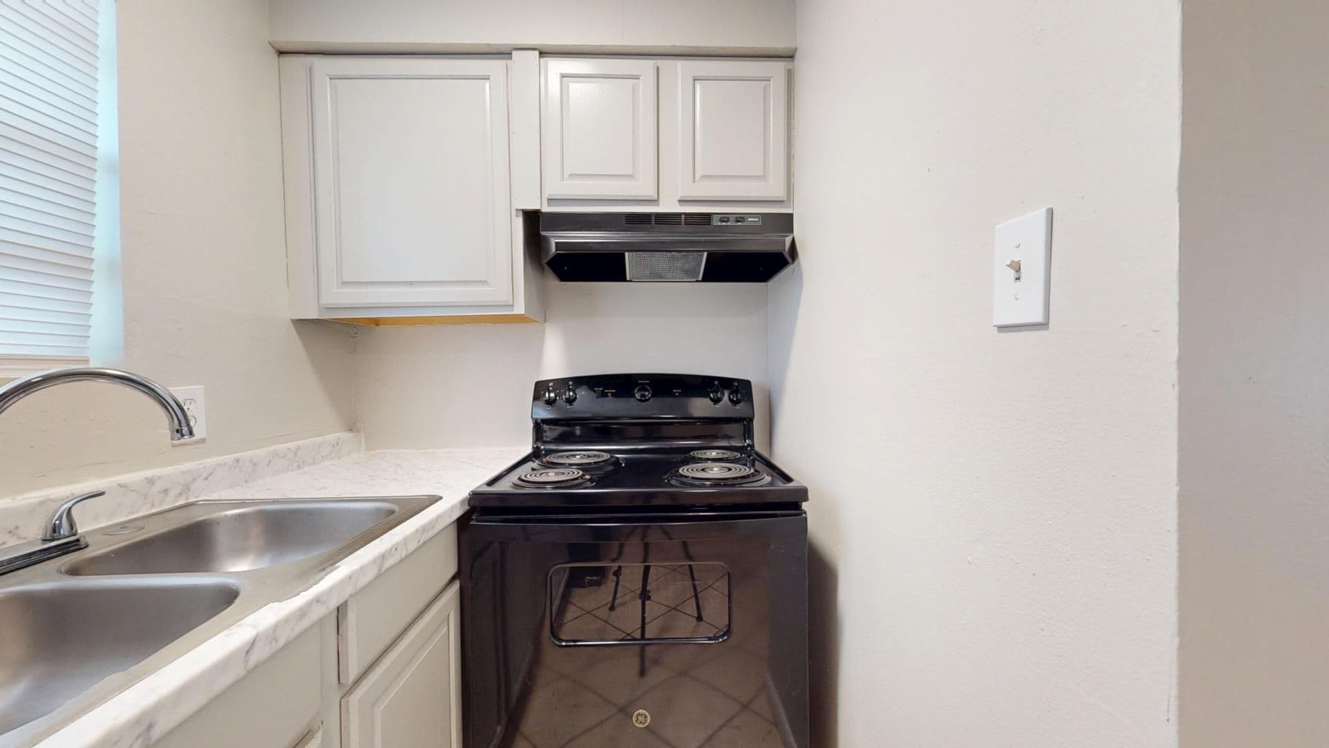 Biloxi Apartment: 1135 Judge Sekul Avenue