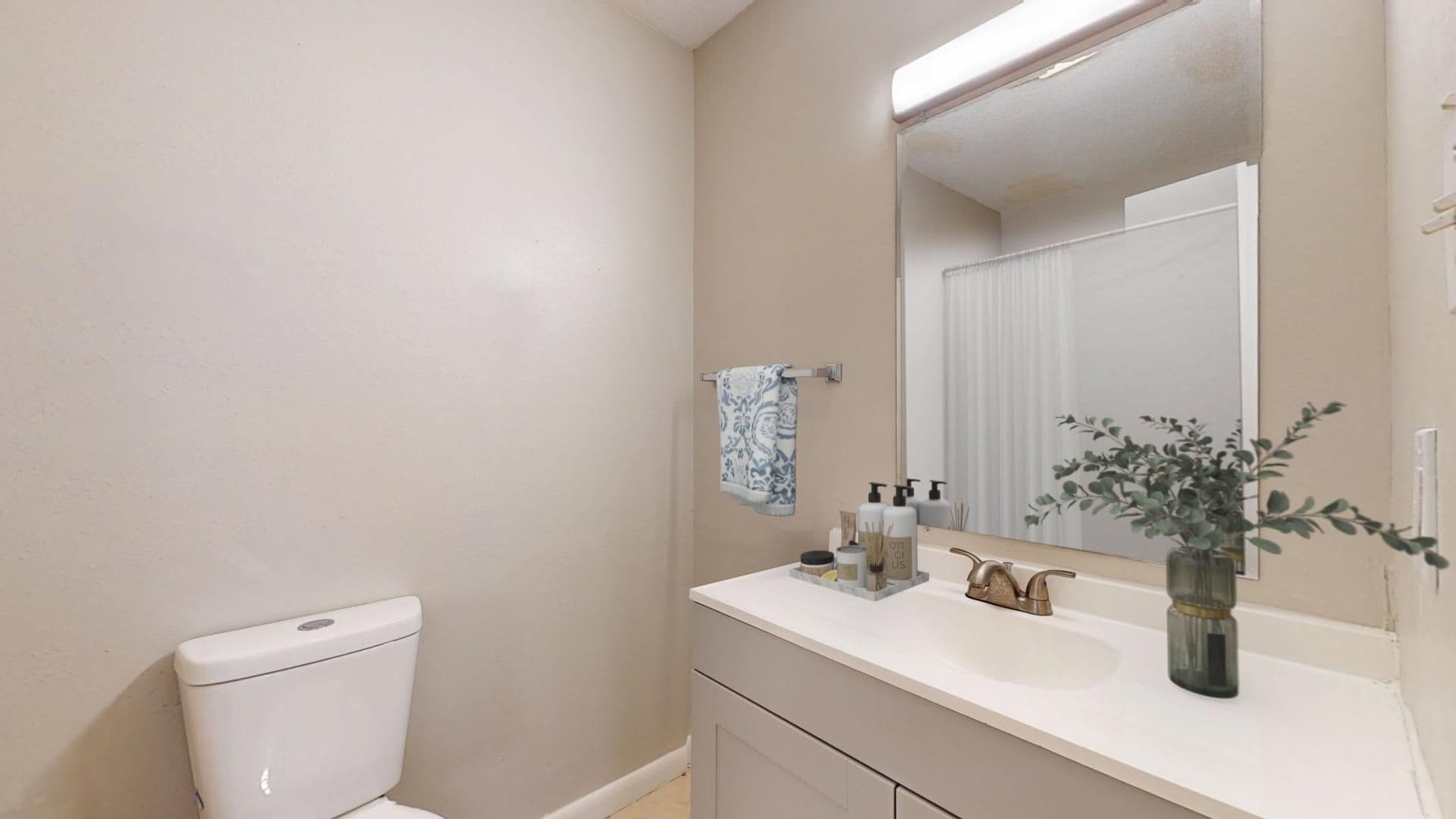 Biloxi Apartment: 1135 Judge Sekul Avenue