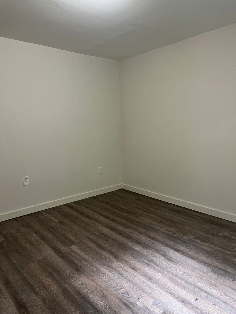 McKeesport Apartment: 609 Hospital Way