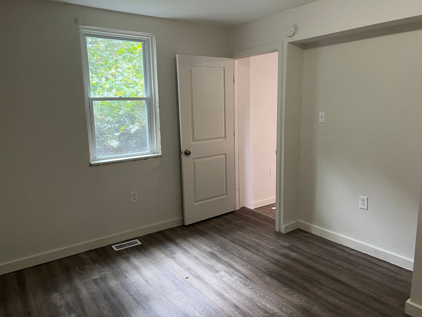 McKeesport Apartment: 609 Hospital Way
