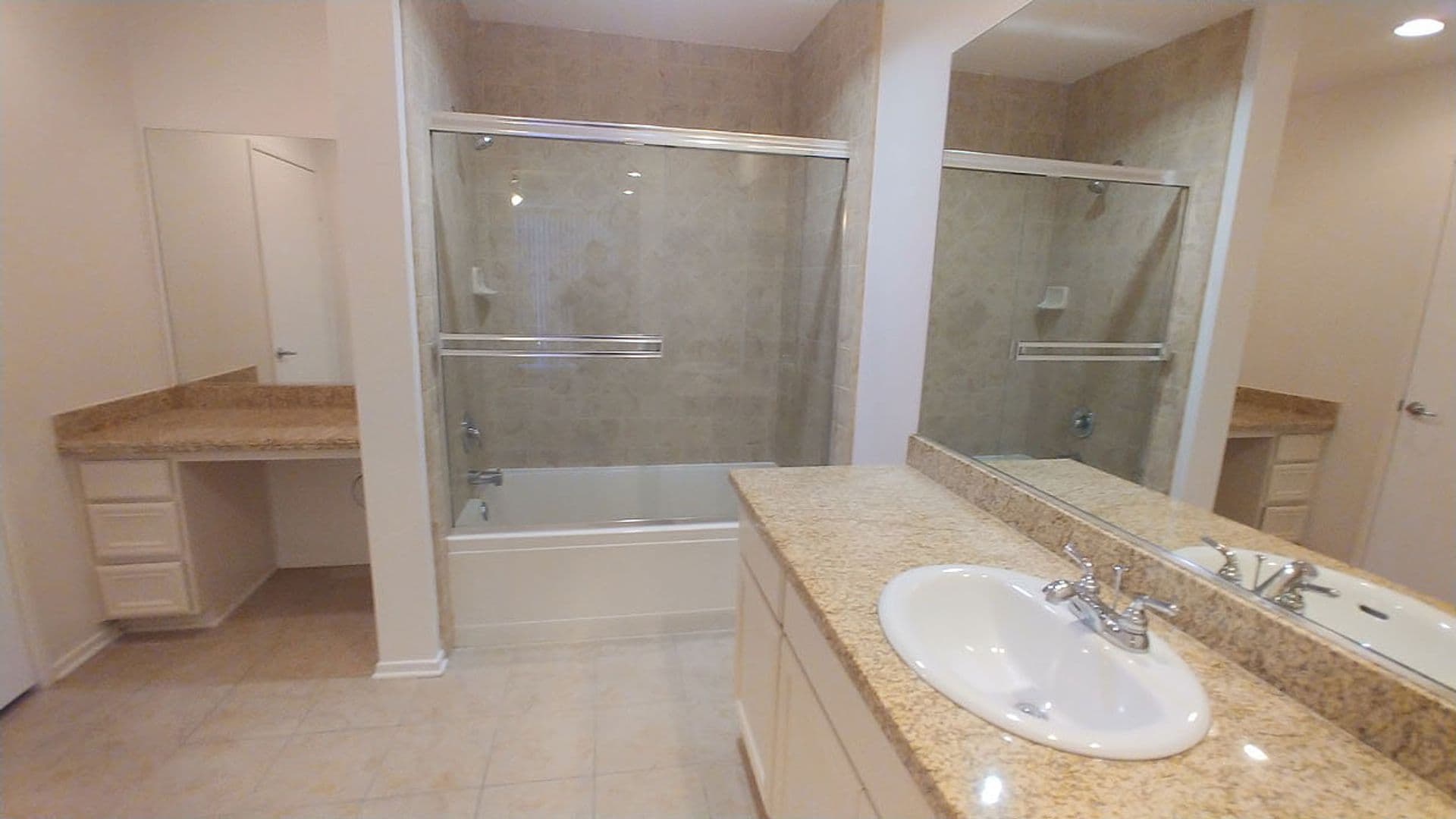 Granada Hills Apartment: 11541 Blucher Ave