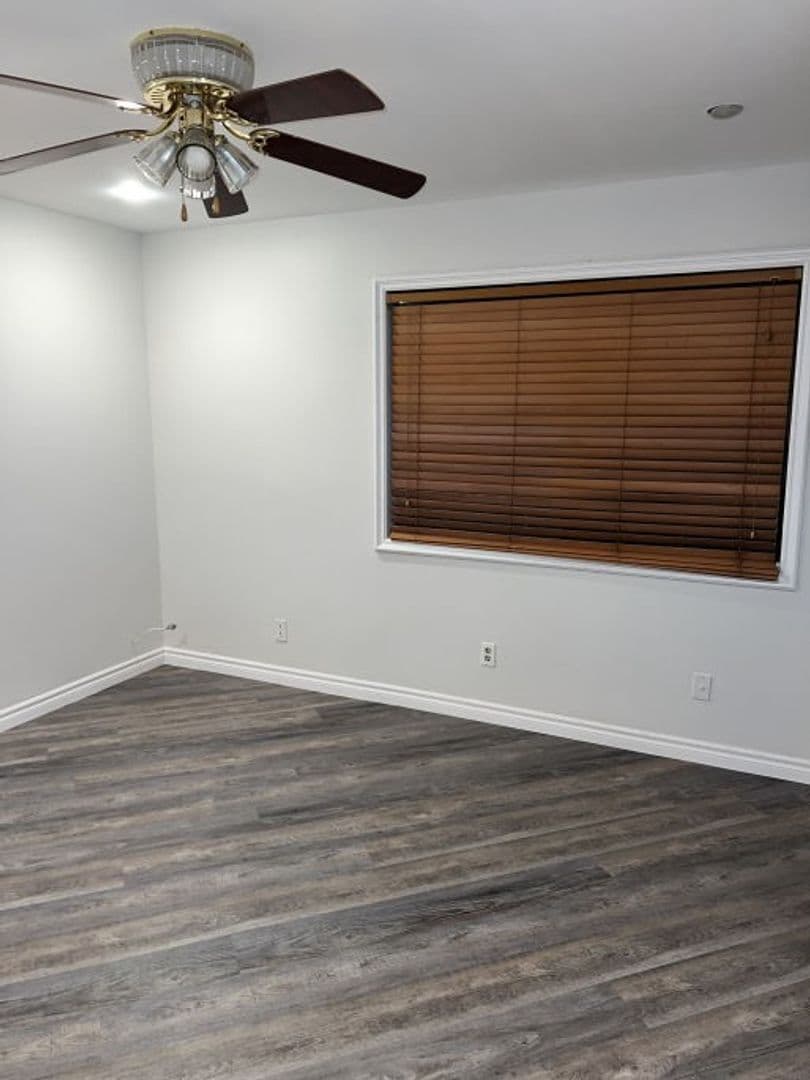 North Hills Apartment: 8950 Memory Park Ave.