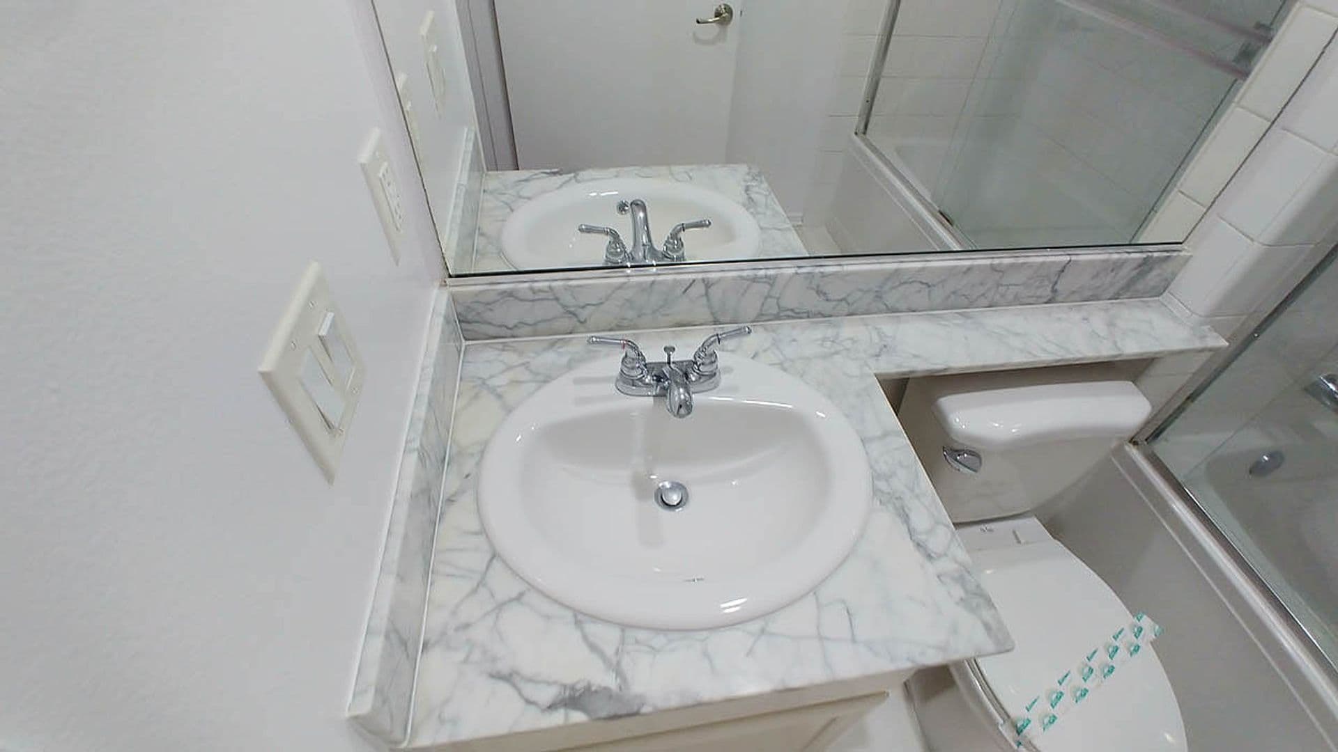 Granada Hills Apartment: 11541 Blucher Ave