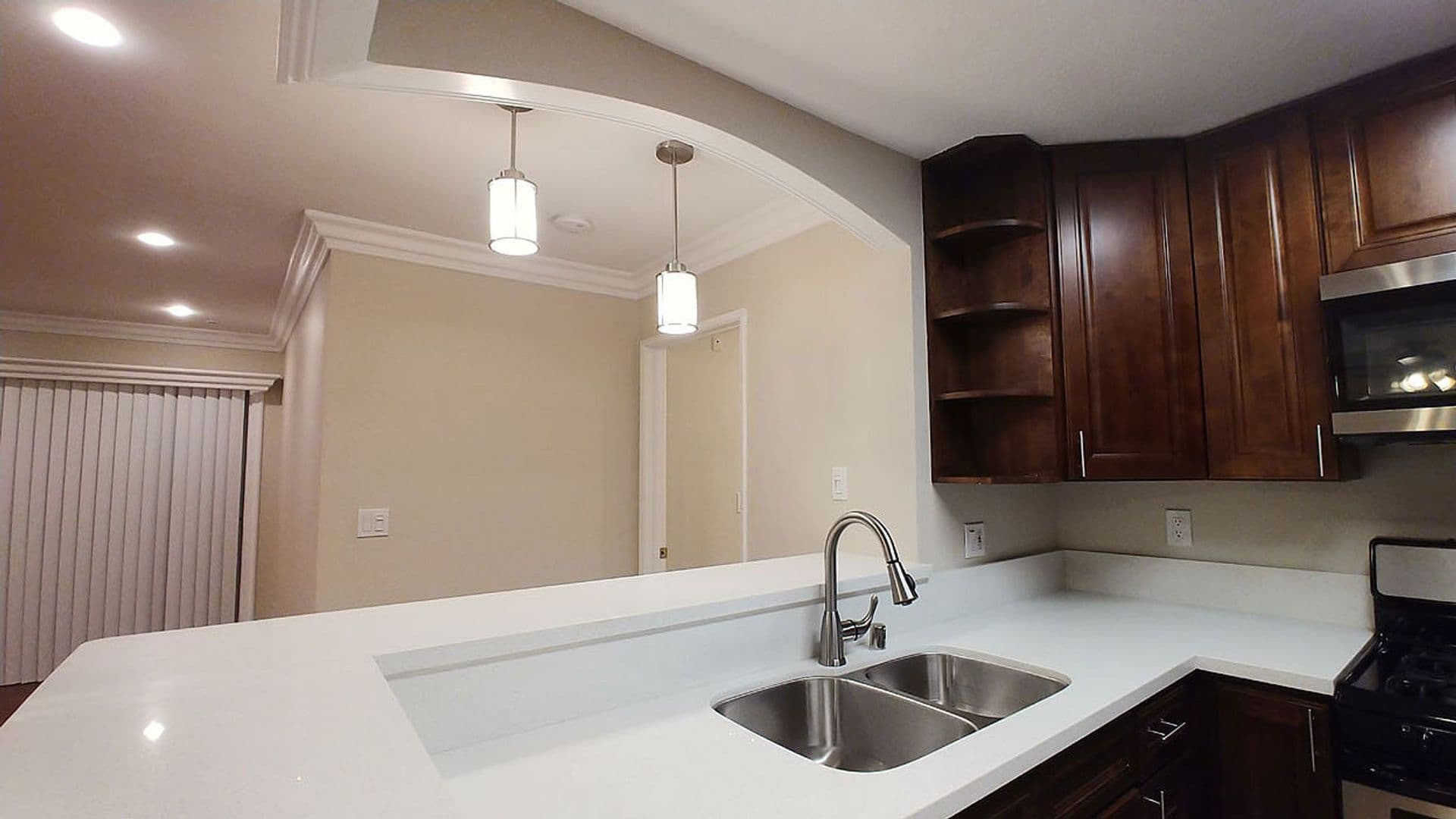 Toluca Lake Apartment: 10741 Camarillo St.