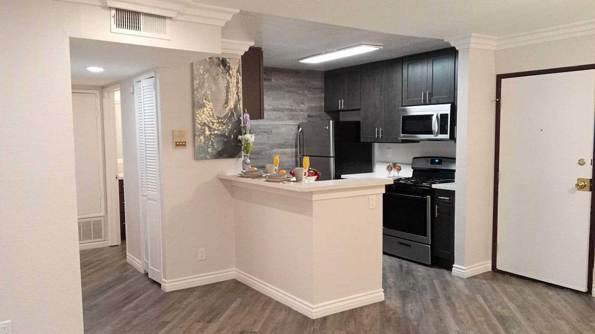 Van Nuys Apartment: 7440 N. Sepulveda Blvd.