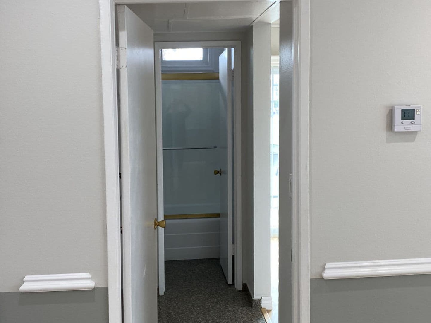 Hollywood Apartment: 1730 N. Gramercy Pl.