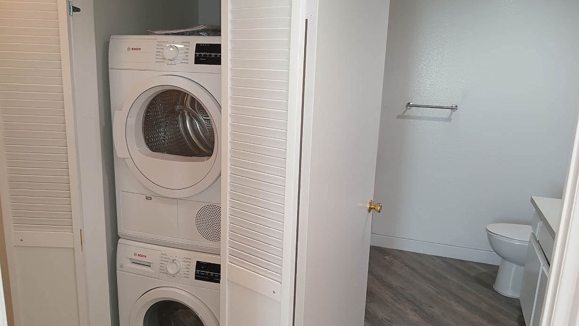 Van Nuys Apartment: 7440 N. Sepulveda Blvd.