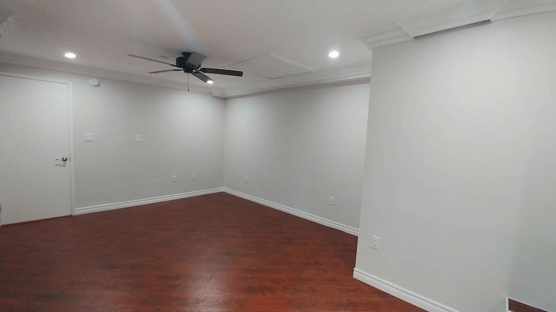 Granada Hills Apartment: 11541 Blucher Ave