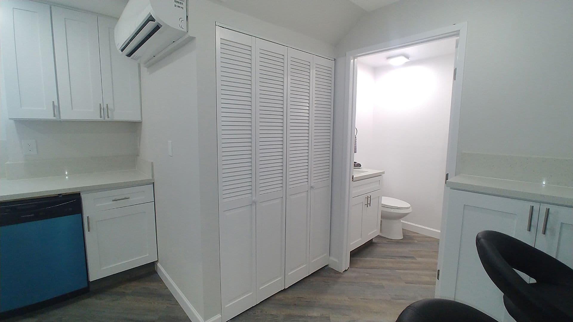 Hollywood Apartment: 940 N. Ardmore Ave.