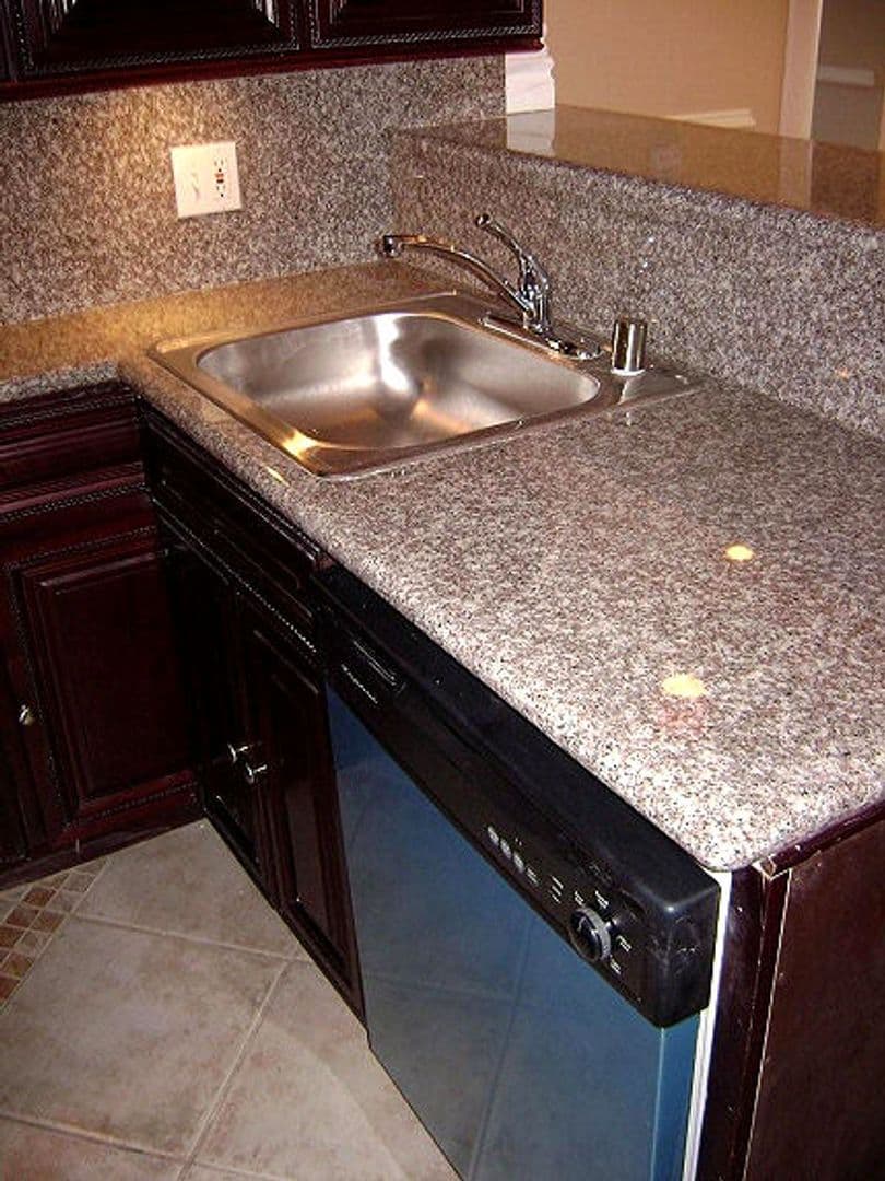 Hollywood Apartment: 940 N. Ardmore Ave.