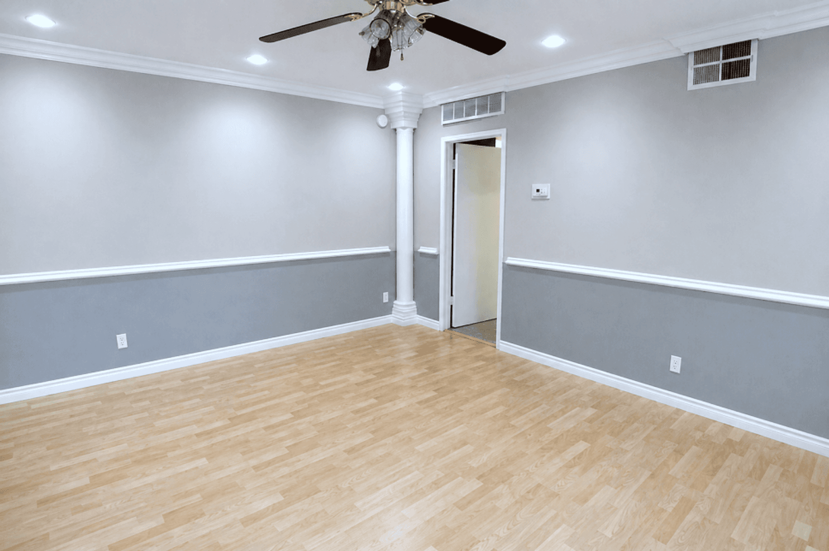 Hollywood Apartment: 1730 N. Gramercy Pl.