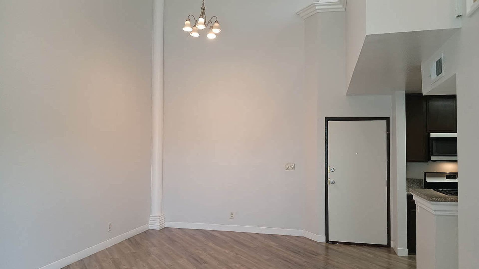 Van Nuys Apartment: 7440 N. Sepulveda Blvd.
