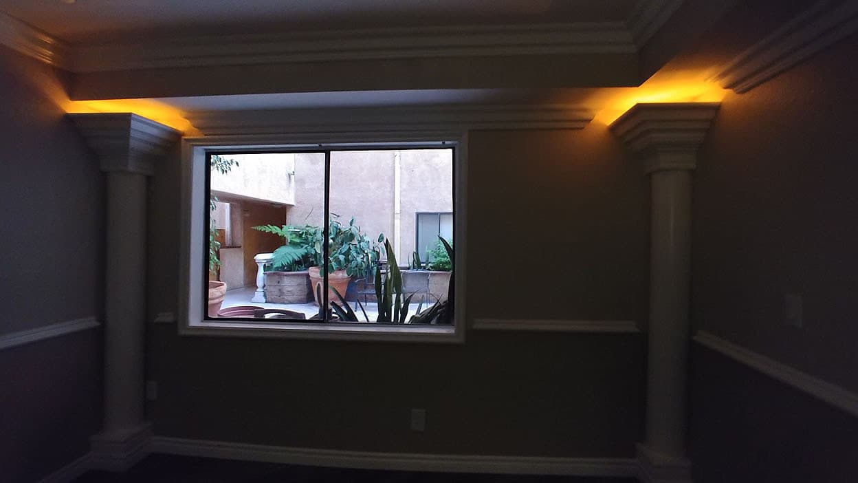 Hollywood Hills Apartment: 2069 N. Argyle Ave.