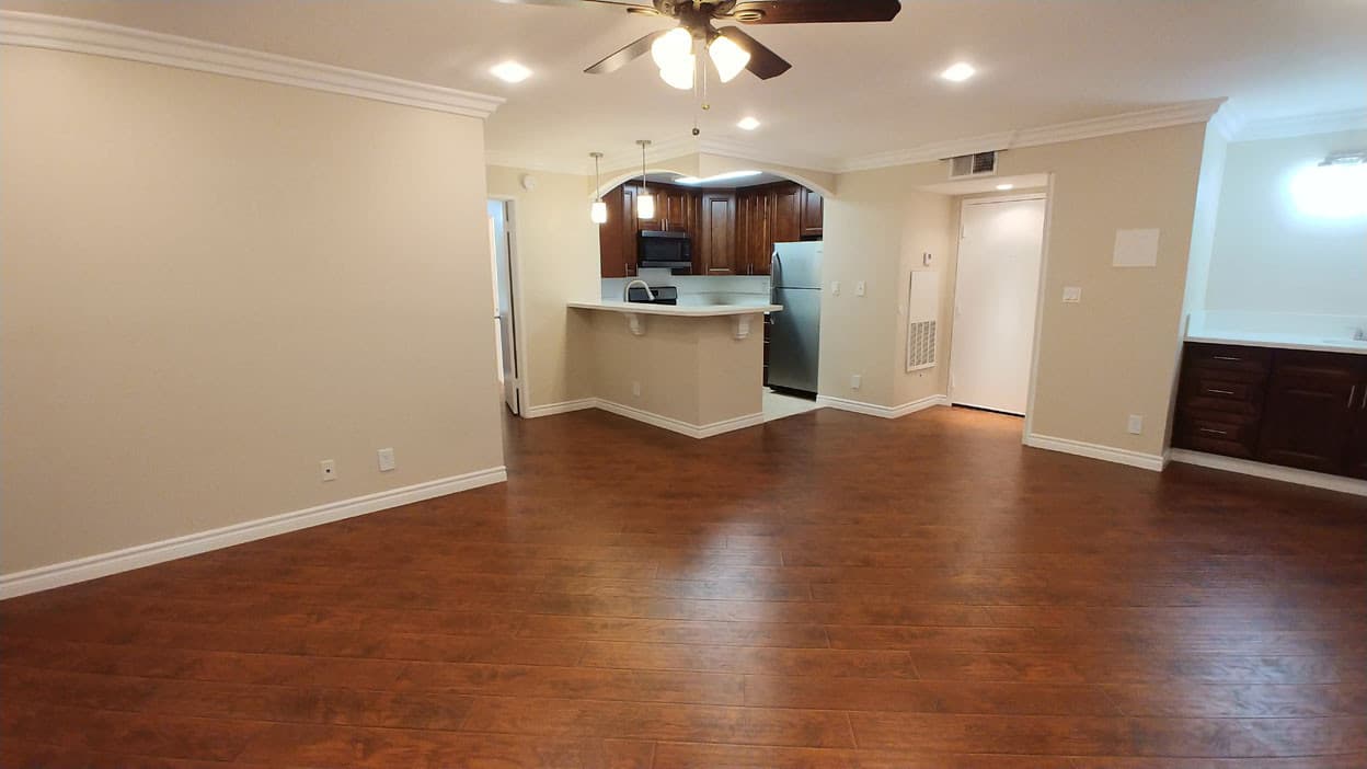 Toluca Lake Apartment: 10741 Camarillo St.