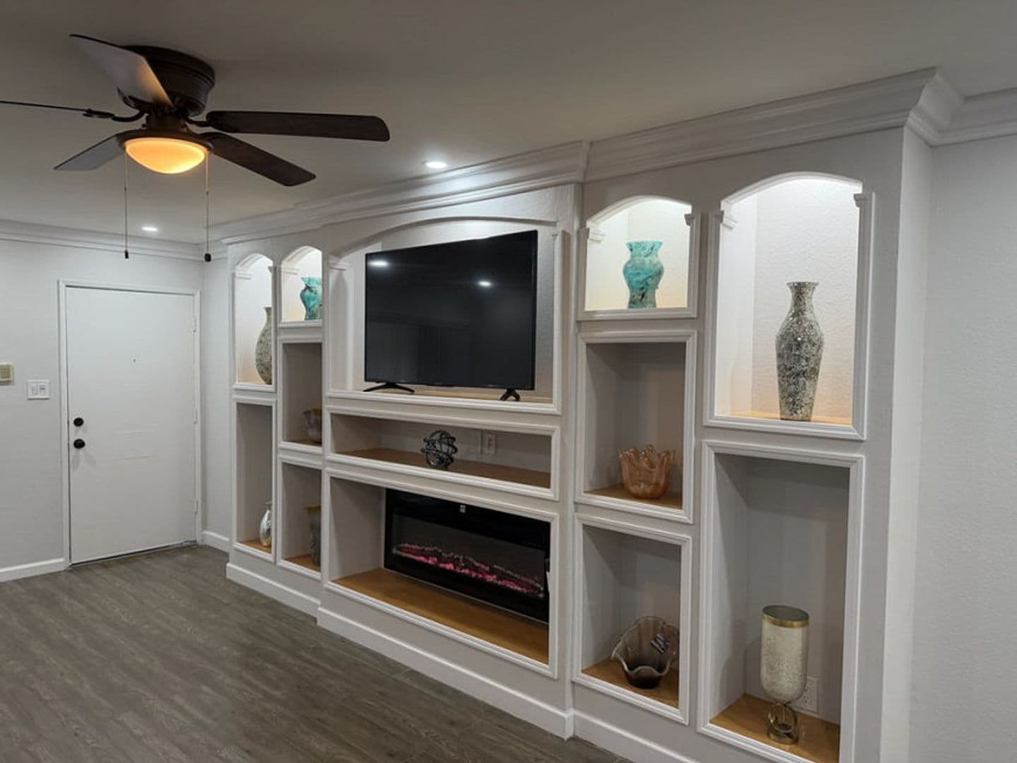 Los Angeles Apartment: 6311 Monterey Rd.