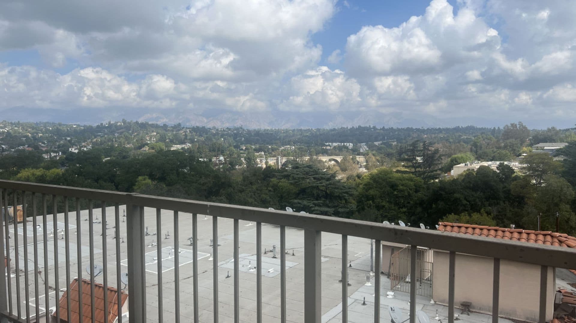 Los Angeles Apartment: 6311 Monterey Rd.