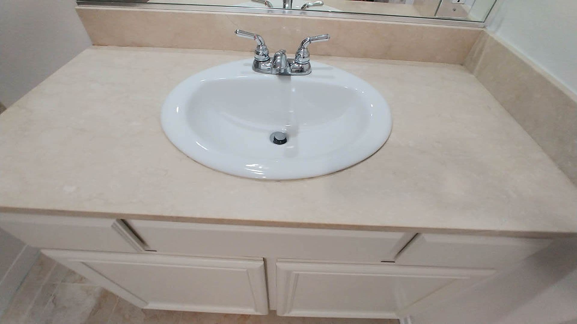 Granada Hills Apartment: 11541 Blucher Ave
