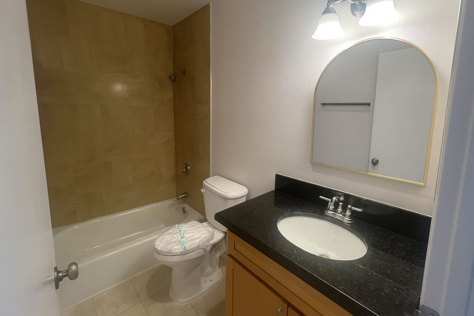 Los Angeles Apartment: 6311 Monterey Rd.