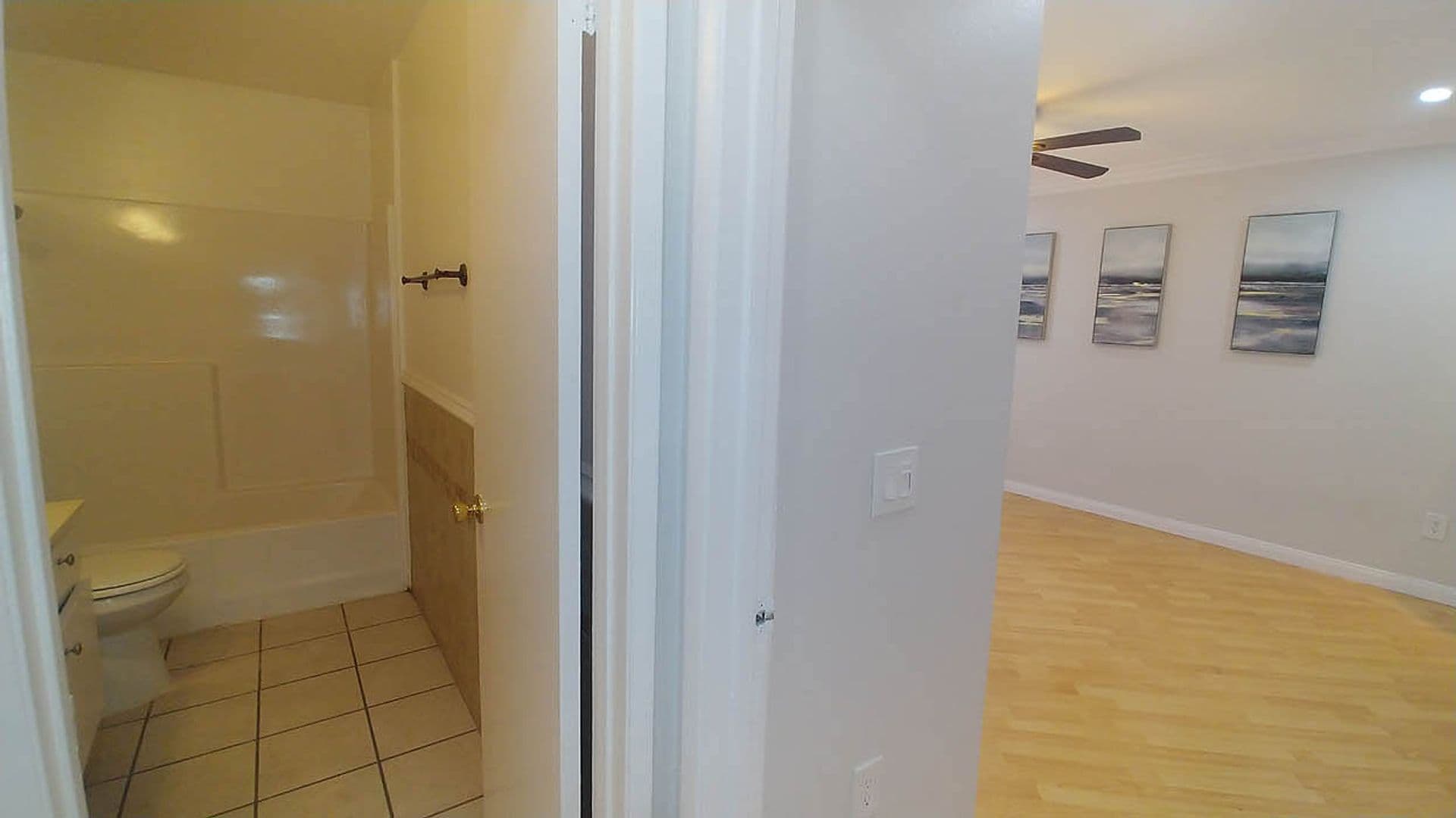 North Hollywood Apartment: 11737 Vanowen St.