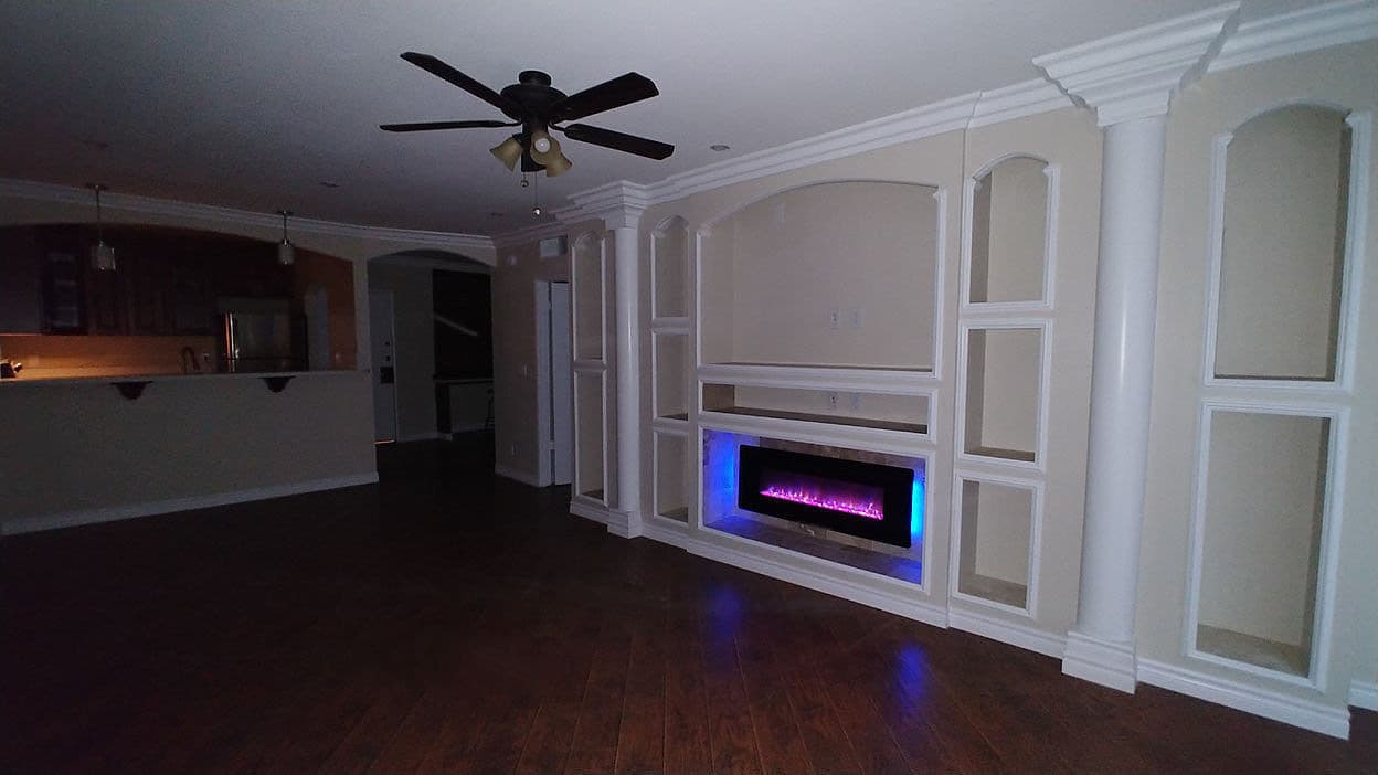 Hollywood Apartment: 1730 N. Gramercy Pl.