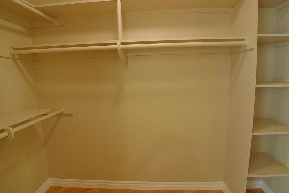 Studio City Apartment: 10937 Fruitland Dr.