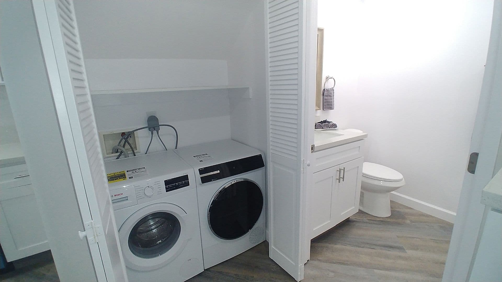 Hollywood Apartment: 940 N. Ardmore Ave.