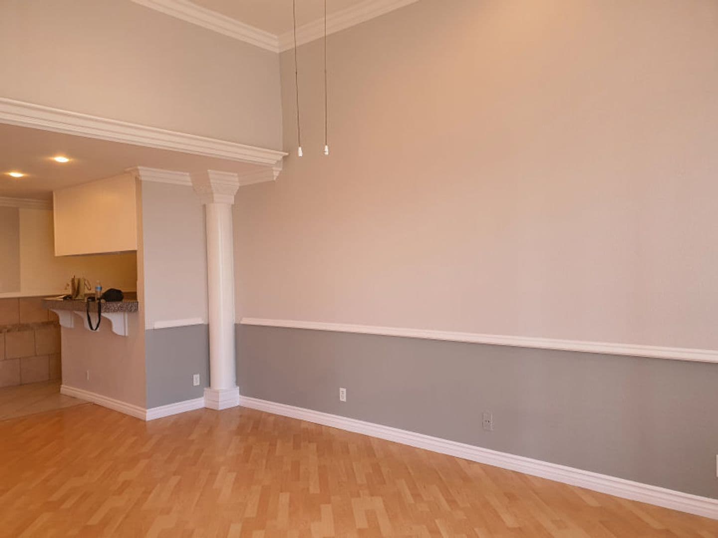Hollywood Apartment: 940 N. Ardmore Ave.