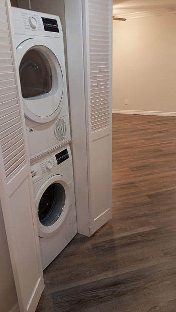 Van Nuys Apartment: 7440 N. Sepulveda Blvd.