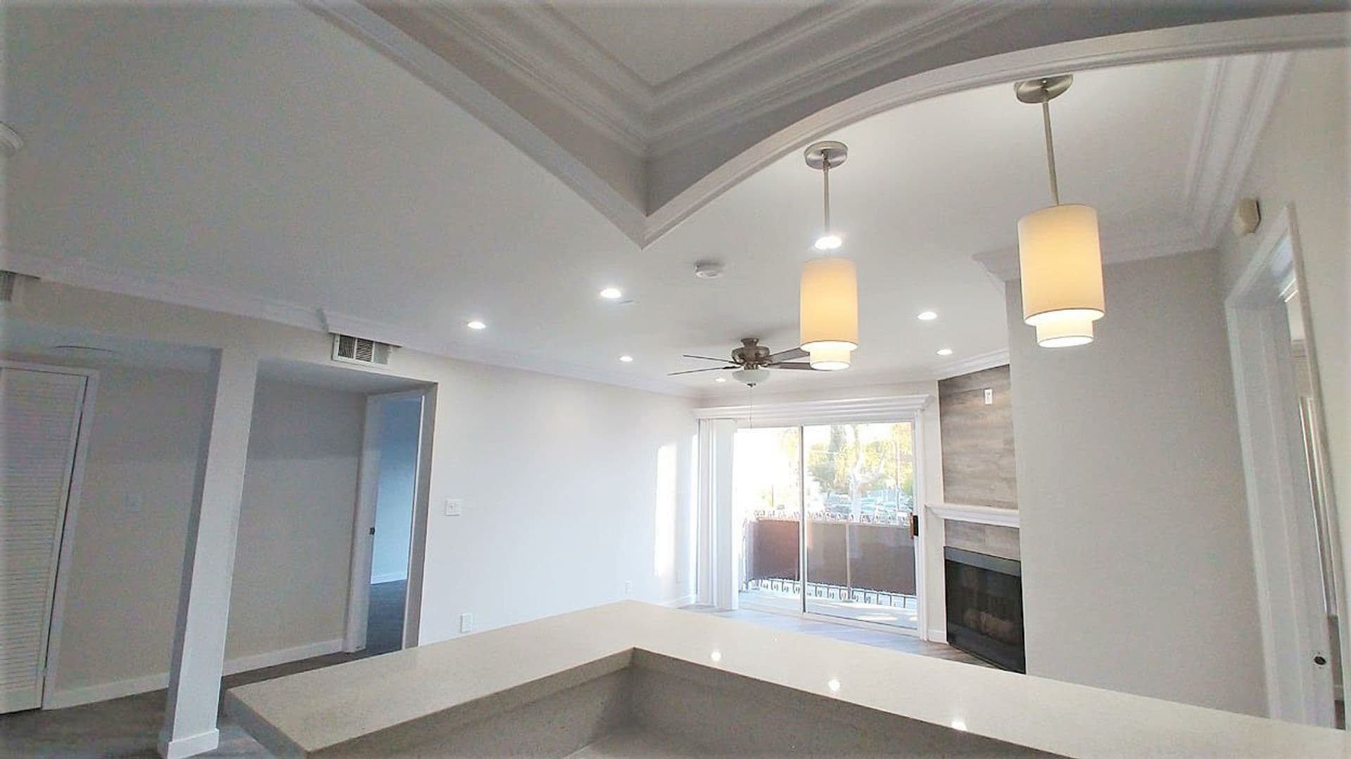 Toluca Lake Apartment: 10741 Camarillo St.