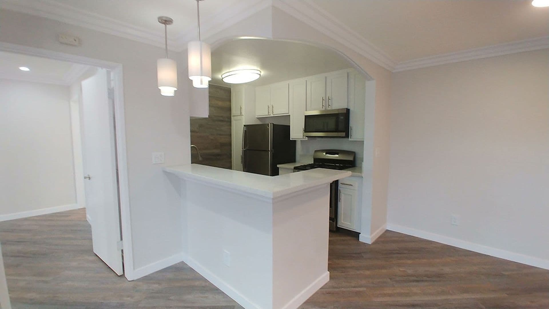 Toluca Lake Apartment: 10741 Camarillo St.