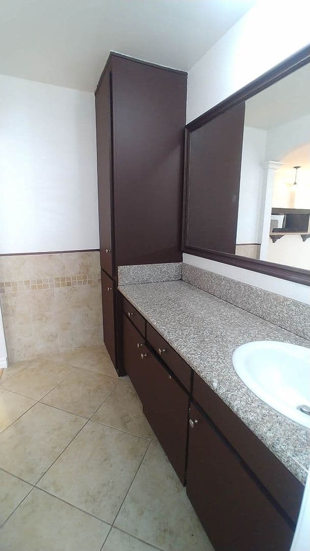 Studio City Apartment: 10937 Fruitland Dr.