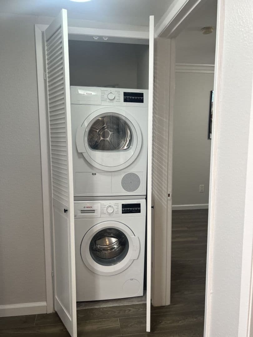 Los Angeles Apartment: 6311 Monterey Rd.