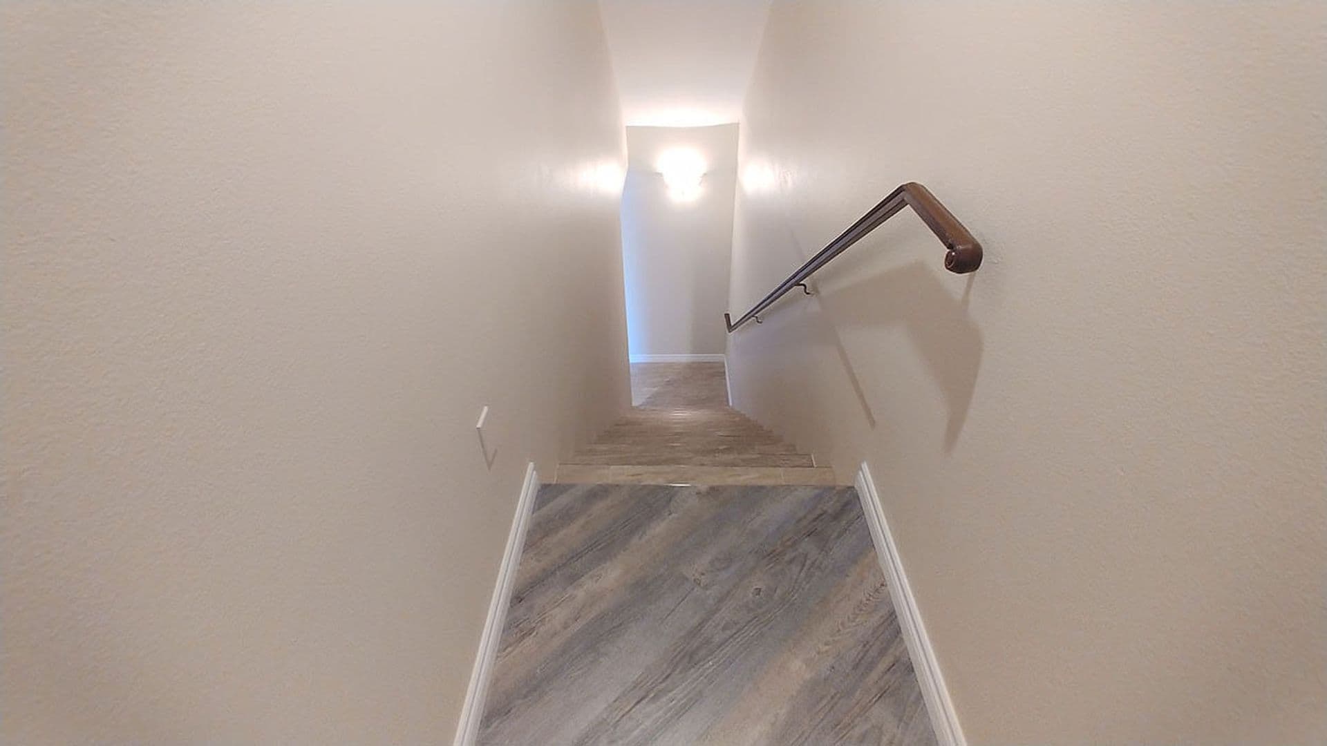 Granada Hills Apartment: 11541 Blucher Ave