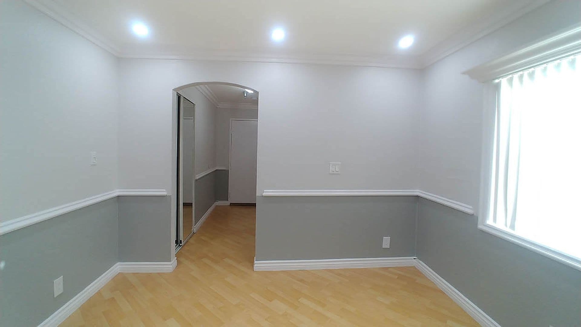 Hollywood Hills Apartment: 2069 N. Argyle Ave.